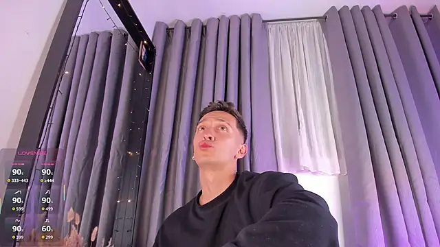 Thiago jones online show from October 24, 2025, 11:37 pm