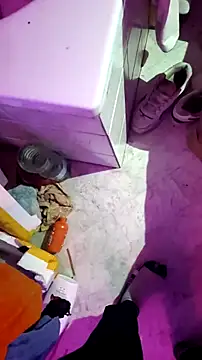 Snapshot of Misspadrona88 chatting on October 27, 2025, 12:44 am Misspadrona88 online show from October 27, 2025, 12:44 am