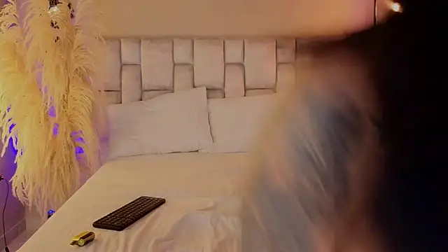 Snapshot of pamela_reyes_ chatting on October 17, 2025, 6:32 pm pamela reyes online show from October 17, 2025, 6:32 pm