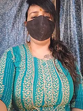 cute-tanvi online show from June 4, 2026, 12:37 am