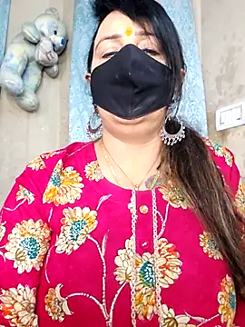 cute-tanvi online show from March 17, 2026, 1:41 am