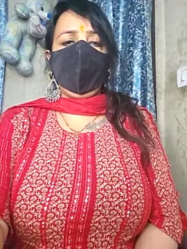 cute-tanvi online show from April 20, 2026, 12:24 am