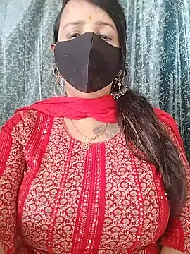 cute-tanvi online show from May 18, 2026, 4:40 am