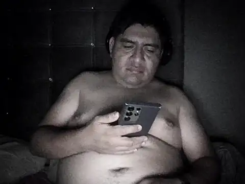Snapshot of Tony18882 chatting on January 10, 2026, 5:25 am Tony18882 online show from January 10, 2026, 5:25 am