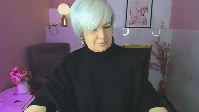 CarmenSoft online show from April 14, 2026, 8:36 pm