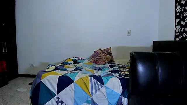 ares sexxx online show from October 28, 2025, 2:38 pm