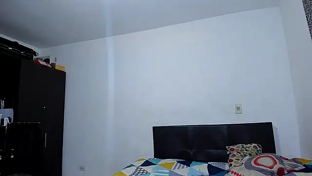 ares sexxx online show from March 17, 2026, 4:21 pm