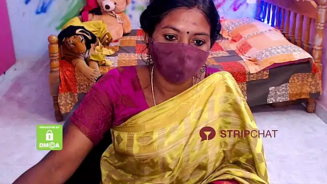 Snapshot of Novapol chatting on February 12, 2025, 5:15 am Novapol online show from February 12, 2025, 5:15 am