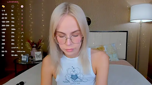 bellatip online show from April 13, 2026, 12:47 am