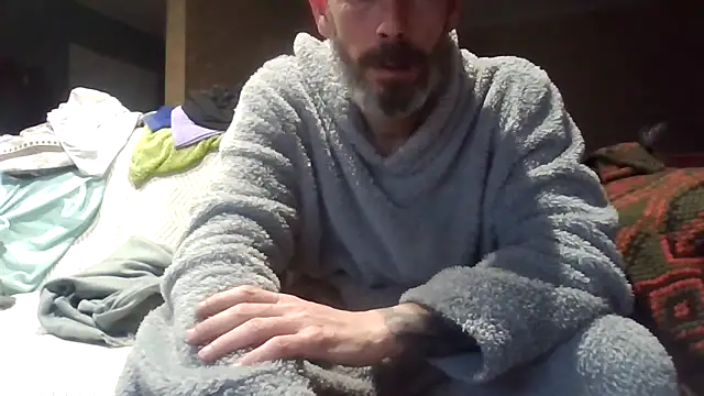 207RCCam online show from November 28, 2025, 10:32 pm