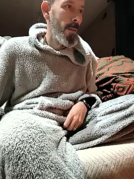 207RCCam online show from January 8, 2026, 6:41 am