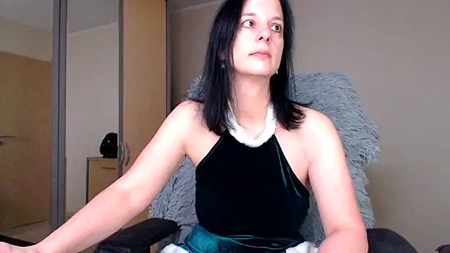  Sweetlonglips  online show from December 8, 2024, 9:24 am