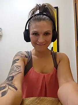 MaddisonX online show from March 19, 2026, 6:46 am