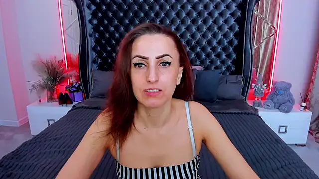 Rebecca Diamond online show from April 16, 2026, 5:30 am