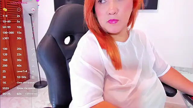 Snapshot of Eva_MilfF chatting on January 17, 2025, 12:53 am Eva MilfF online show from January 17, 2025, 12:53 am