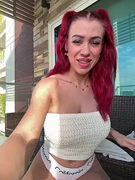 Pia July  online show from October 19, 2025, 12:30 pm