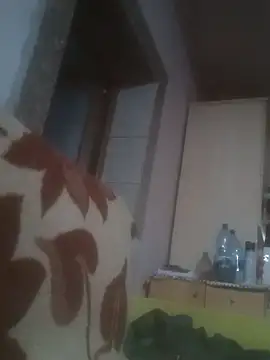 Snapshot of Rolandxxxr chatting on September 30, 2025, 7:42 pm Rolandxxxr online show from September 30, 2025, 7:42 pm