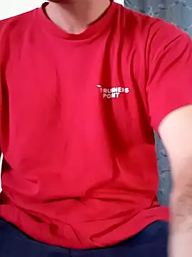 Snapshot of Rolandxxxr chatting on January 1, 2025, 11:38 am Rolandxxxr online show from January 1, 2025, 11:38 am