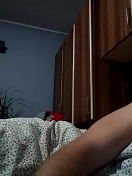 Snapshot of Rolandxxxr chatting on February 7, 2025, 8:31 pm Rolandxxxr online show from February 7, 2025, 8:31 pm