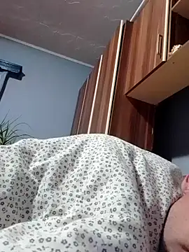 Snapshot of Rolandxxxr chatting on March 10, 2025, 5:54 am Rolandxxxr online show from March 10, 2025, 5:54 am