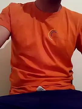 Snapshot of Rolandxxxr chatting on January 24, 2025, 4:17 pm Rolandxxxr online show from January 24, 2025, 4:17 pm