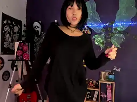 Mary Rosse1 online show from February 13, 2025, 11:17 am