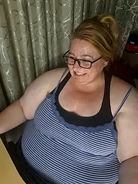 Snapshot of Iceprincess2bad4u chatting on January 7, 2026, 6:24 pm Iceprincess2bad4u online show from January 7, 2026, 6:24 pm