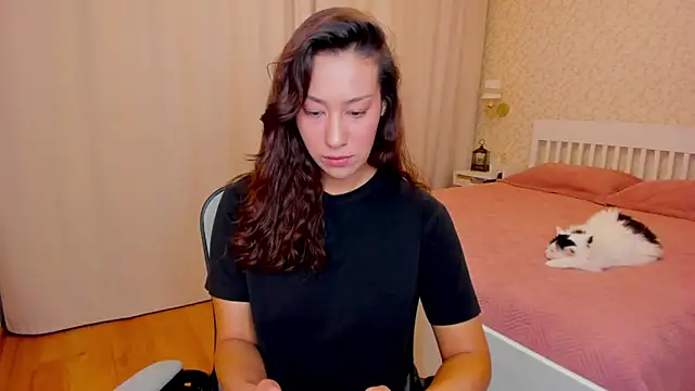 Snapshot of FieryHeart chatting on December 5, 2025, 7:12 pm FieryHeart online show from December 5, 2025, 7:12 pm