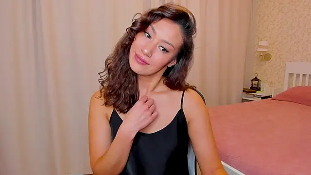 Snapshot of FieryHeart chatting on November 7, 2025, 4:00 pm FieryHeart online show from November 7, 2025, 4:00 pm