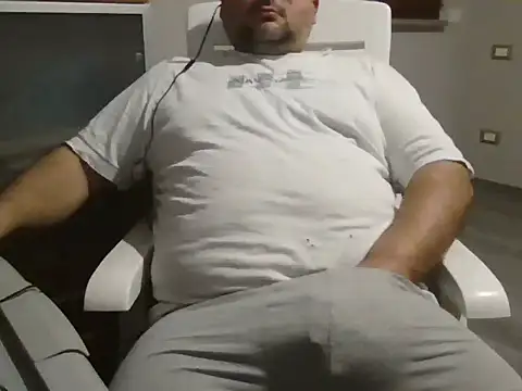 iron boy80 online show from November 13, 2025, 11:52 pm