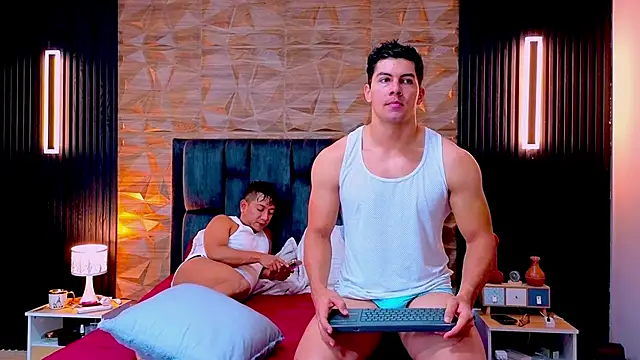 FelipeAndMarcello3 online show from May 27, 2026, 2:13 pm
