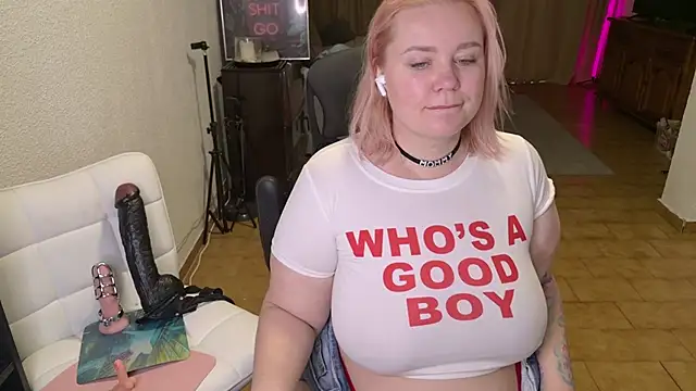 MargotGrey online show from April 19, 2026, 8:48 am