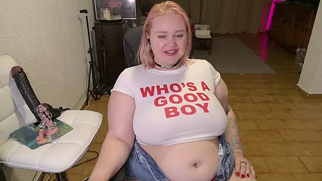 MargotGrey online show from April 19, 2026, 6:10 pm