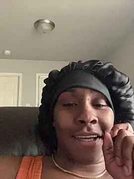 Snapshot of Foreignthababyy chatting on October 21, 2025, 5:56 pm Foreignthababyy online show from October 21, 2025, 5:56 pm