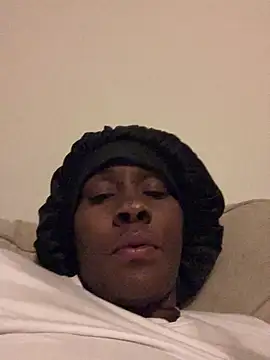 Snapshot of Foreignthababyy chatting on October 30, 2025, 7:28 am Foreignthababyy online show from October 30, 2025, 7:28 am