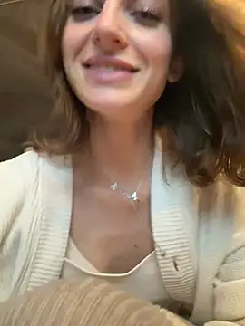 -AngelAri- online show from July 24, 2026, 6:04 pm