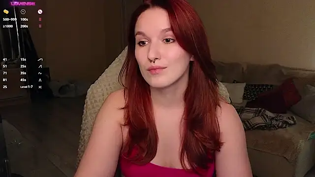 Snapshot of Val_lava chatting on October 28, 2025, 7:46 pm Val lava online show from October 28, 2025, 7:46 pm