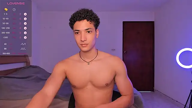 MitchellXD online show from January 2, 2025, 9:39 pm