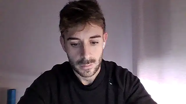 Snapshot of vargas90 chatting on November 27, 2025, 11:10 am vargas90 online show from November 27, 2025, 11:10 am