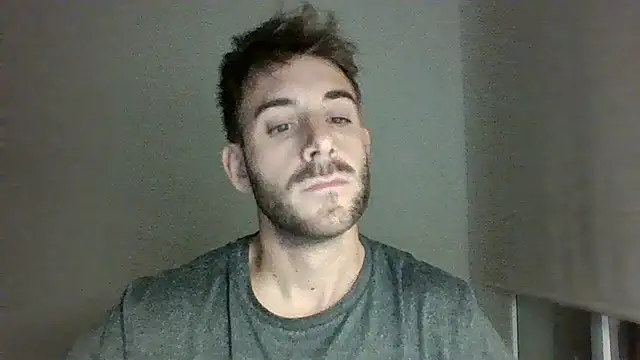 Snapshot of vargas90 chatting on November 8, 2025, 12:36 am vargas90 online show from November 8, 2025, 12:36 am