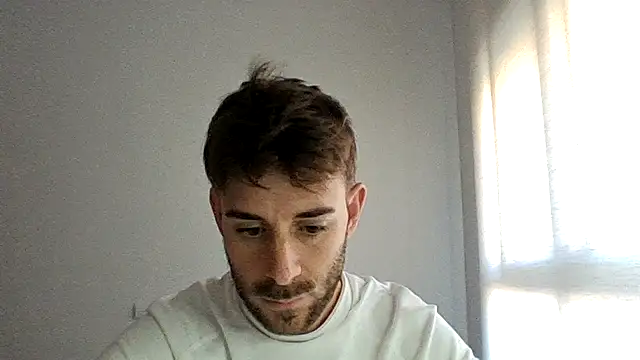 Snapshot of vargas90 chatting on November 20, 2025, 12:28 pm vargas90 online show from November 20, 2025, 12:28 pm