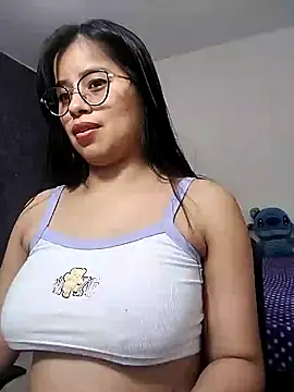 charlotte moineau online show from December 1, 2024, 8:58 pm