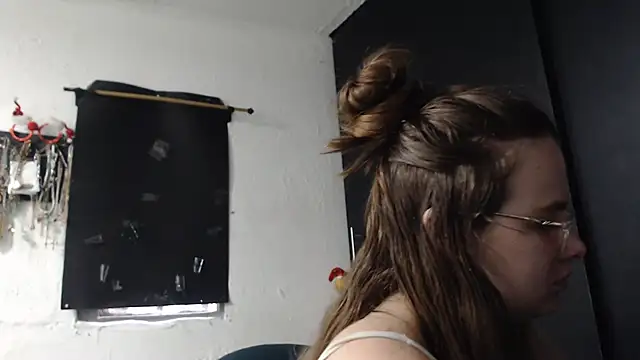 HellenMiyer1111 online show from December 16, 2025, 8:02 pm