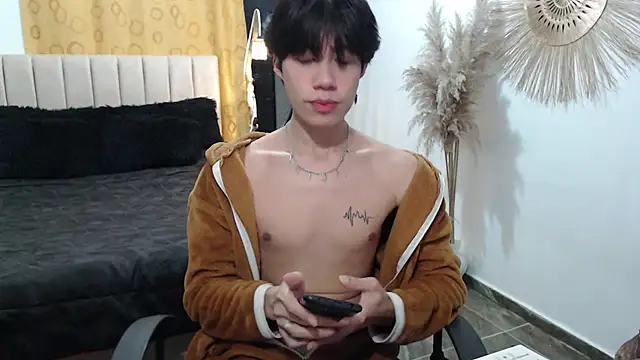 Snapshot of Elio-cam chatting on September 23, 2025, 1:01 am Elio-cam online show from September 23, 2025, 1:01 am