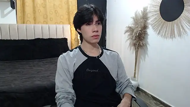 Elio-cam online show from March 25, 2026, 2:55 am