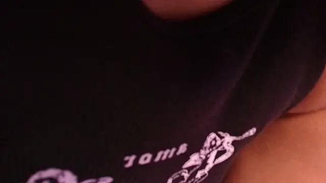 raven lilith  online show from November 26, 2025, 3:17 am