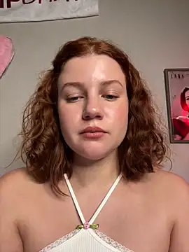 likaxxx online show from December 16, 2025, 7:40 pm