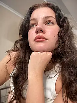 likaxxx online show from December 11, 2024, 11:43 pm