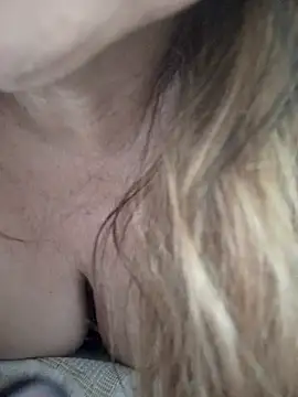 Snapshot of sua_sub_ chatting on November 17, 2025, 4:55 pm sua sub online show from November 17, 2025, 4:55 pm