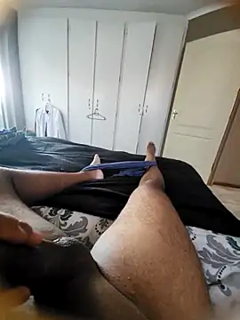 Snapshot of Stud_555 chatting on November 5, 2025, 9:12 am Stud 555 online show from November 5, 2025, 9:12 am